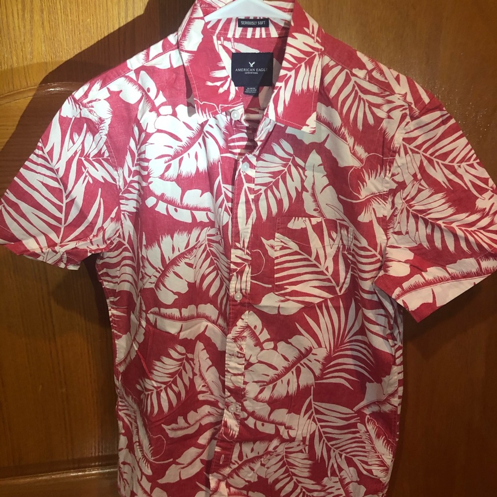 American Eagle Button Down Floral Shirt